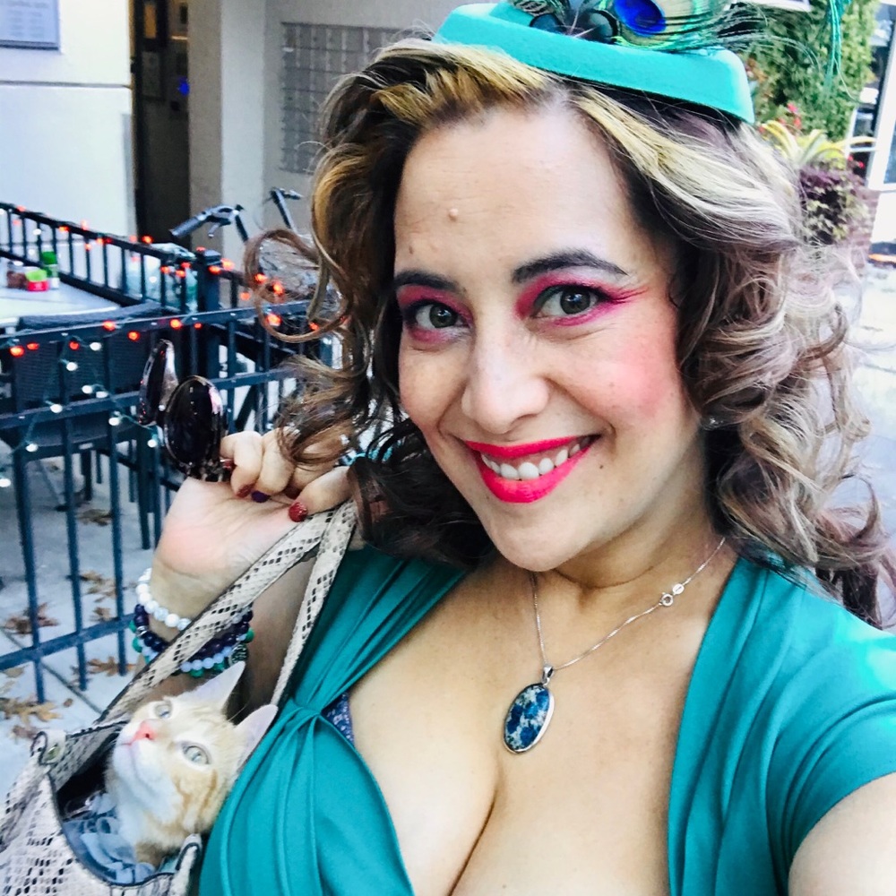 Meet your Posher, Cici